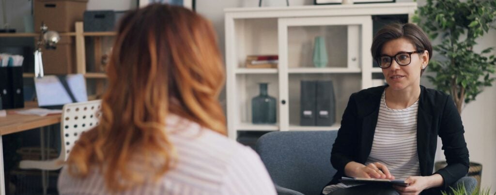 Doctor consulting patient about endometriosis surgery investigation in Australia